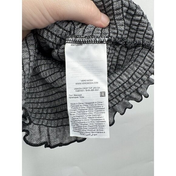 Vero Moda Vida Extra Cropped Top Women Small White Black Ruffle‎ Smocked - Picture 6 of 11